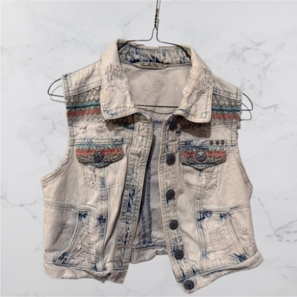 Vanilla Star Denim Vest With Embroidered Accents #0011